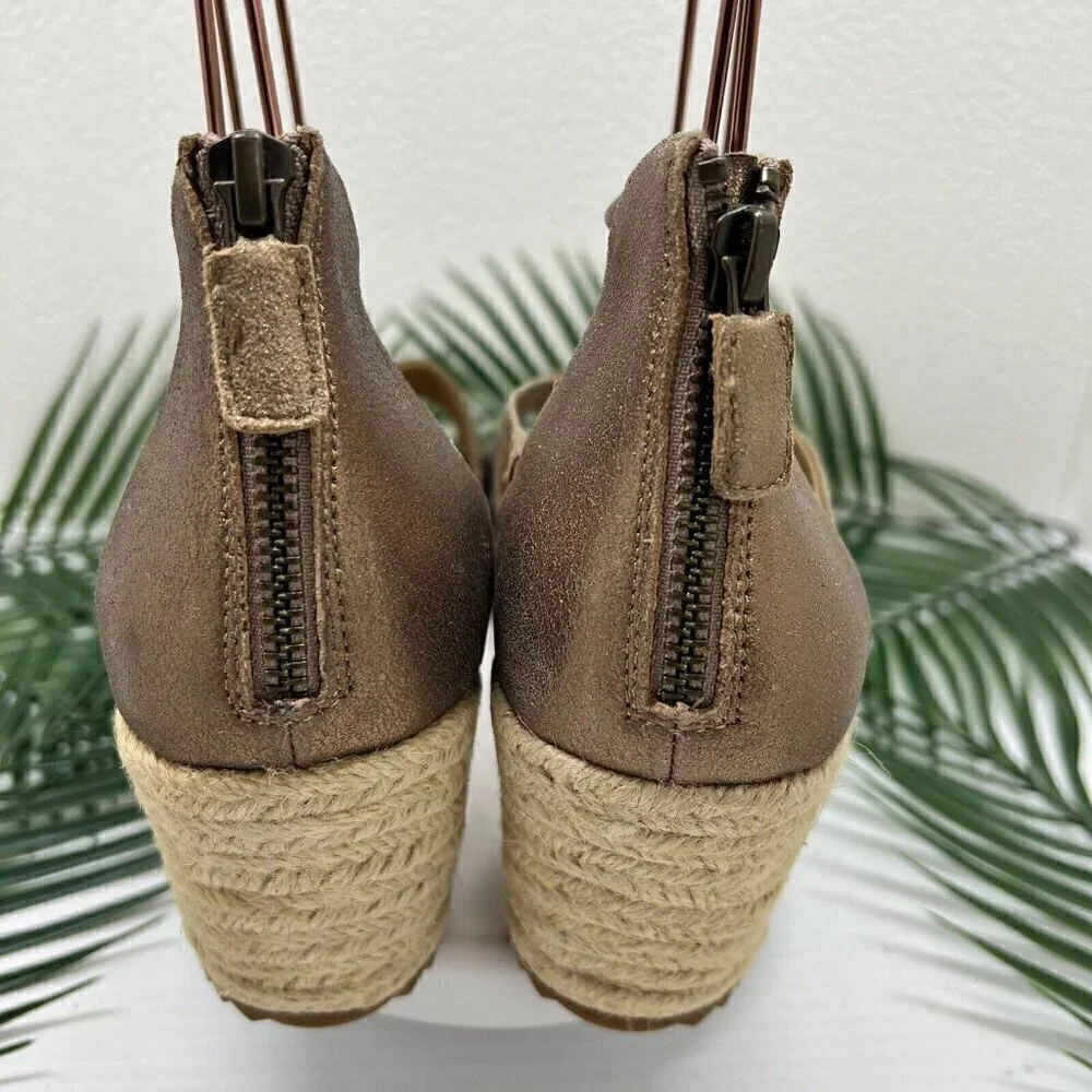 Eileen Fisher eileen fisher