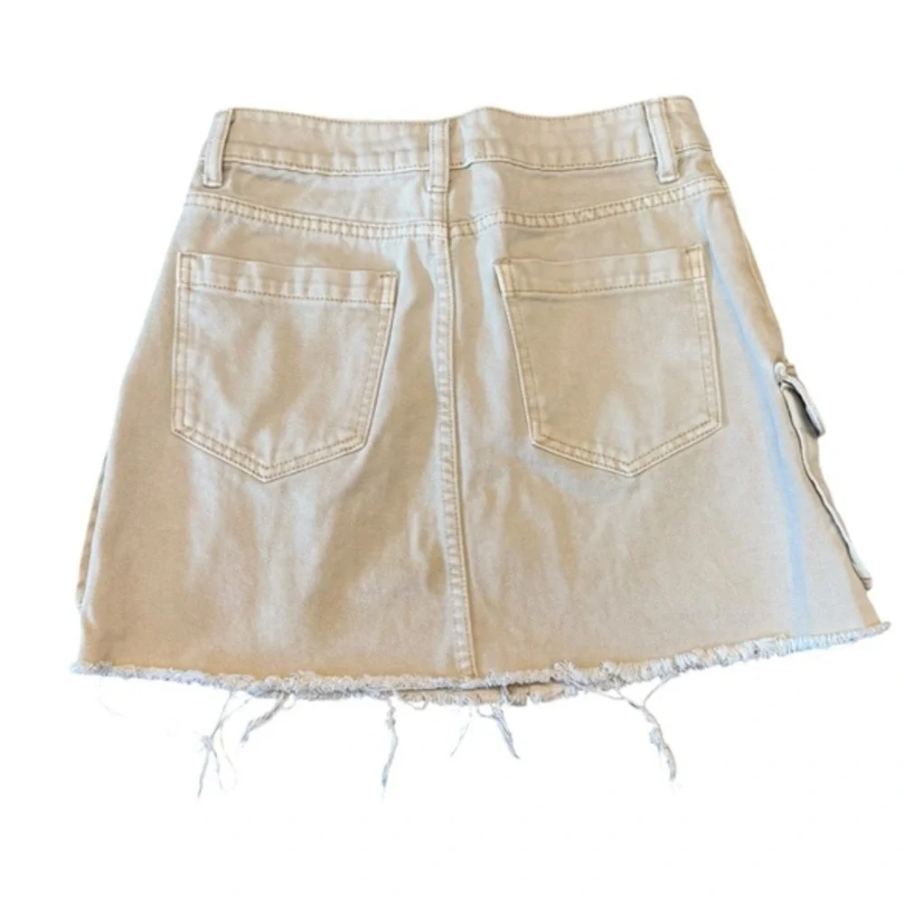 Fray beige denim