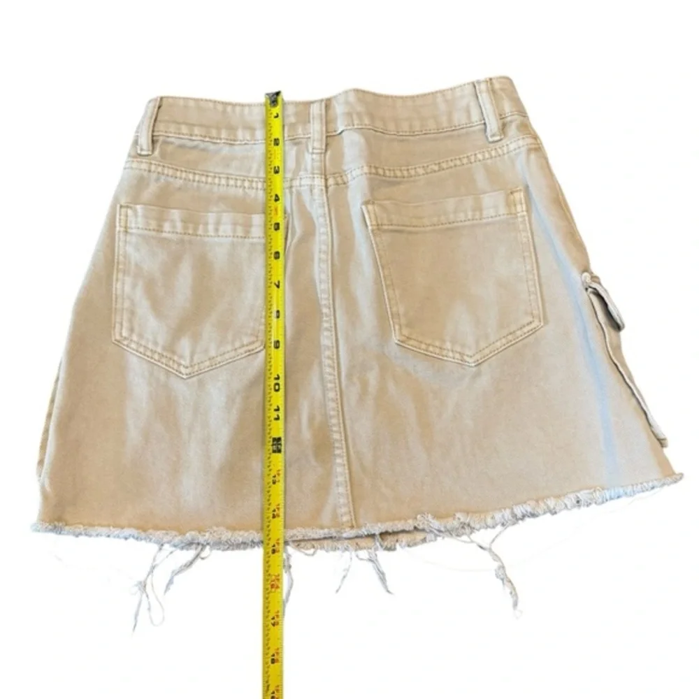 Fray beige denim
