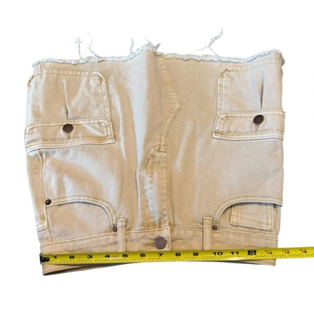 Fray beige denim