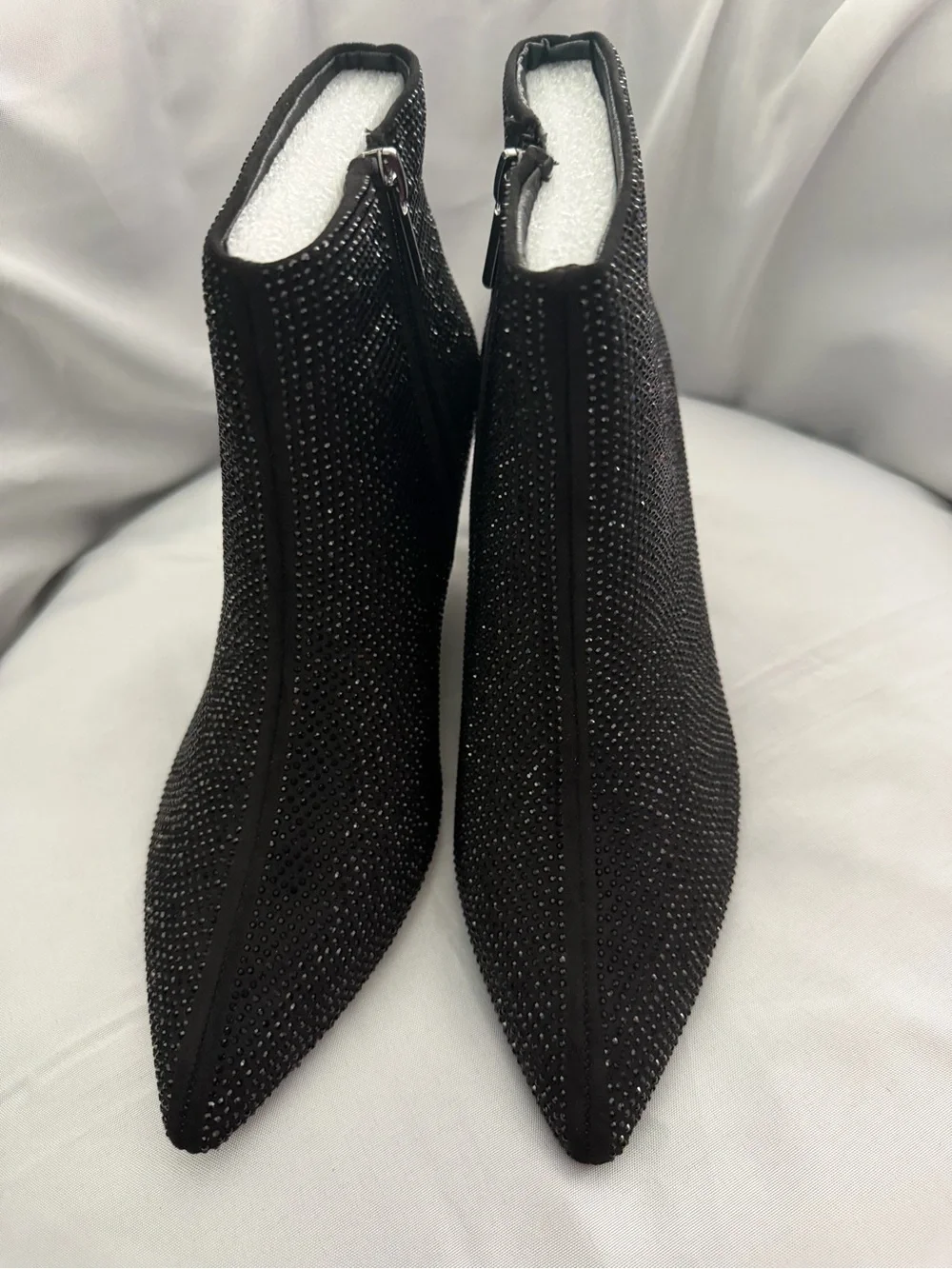 N/A stylish black