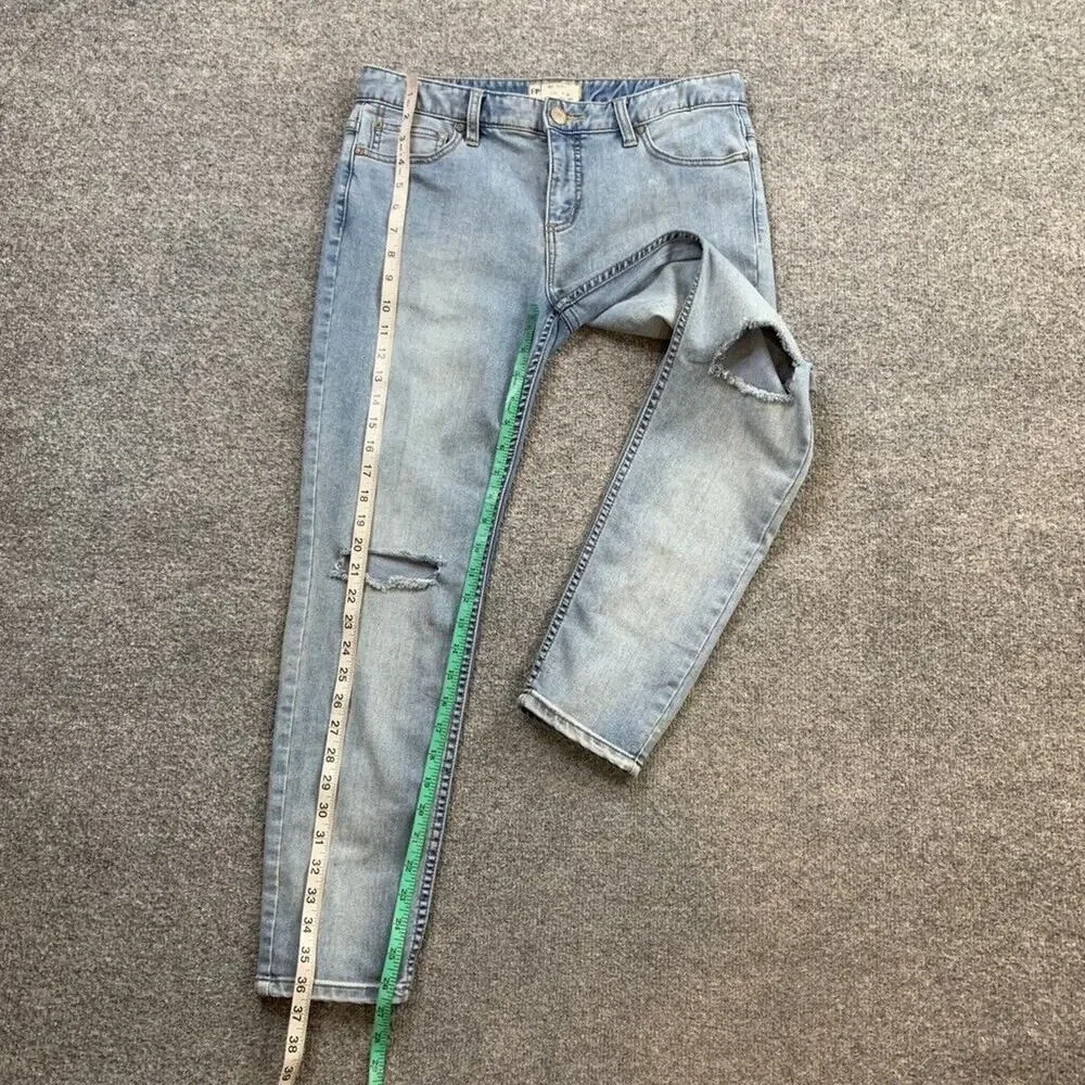 Free People brand due pictures