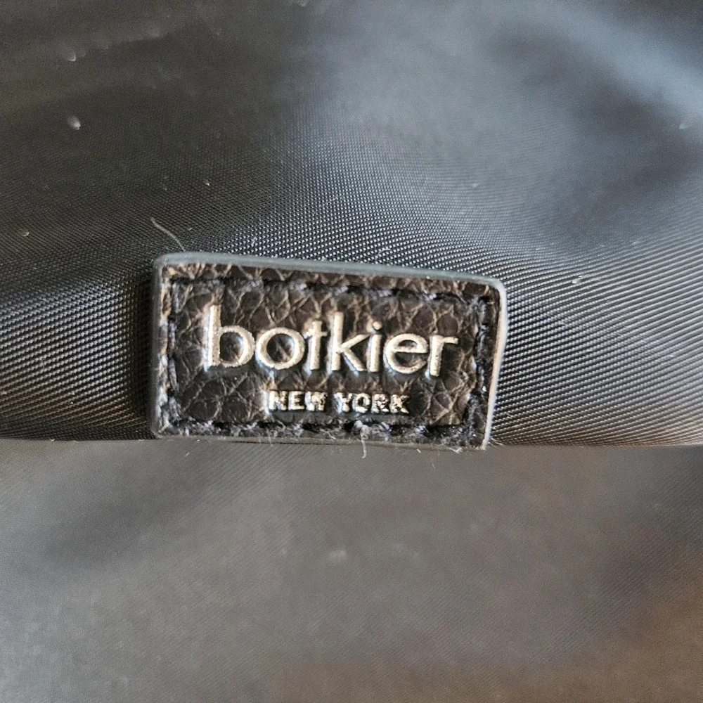 Botkier pre loved