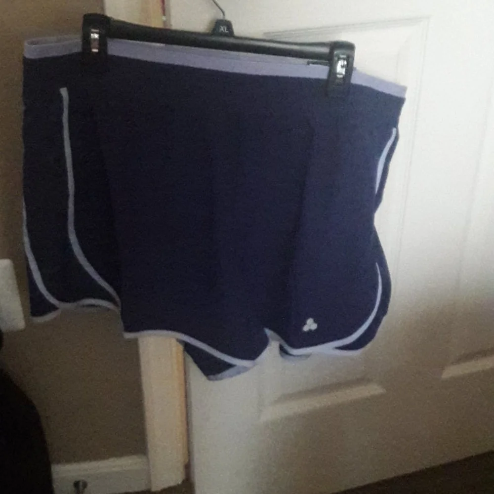 Women's Tek Gear workout shorts NWT