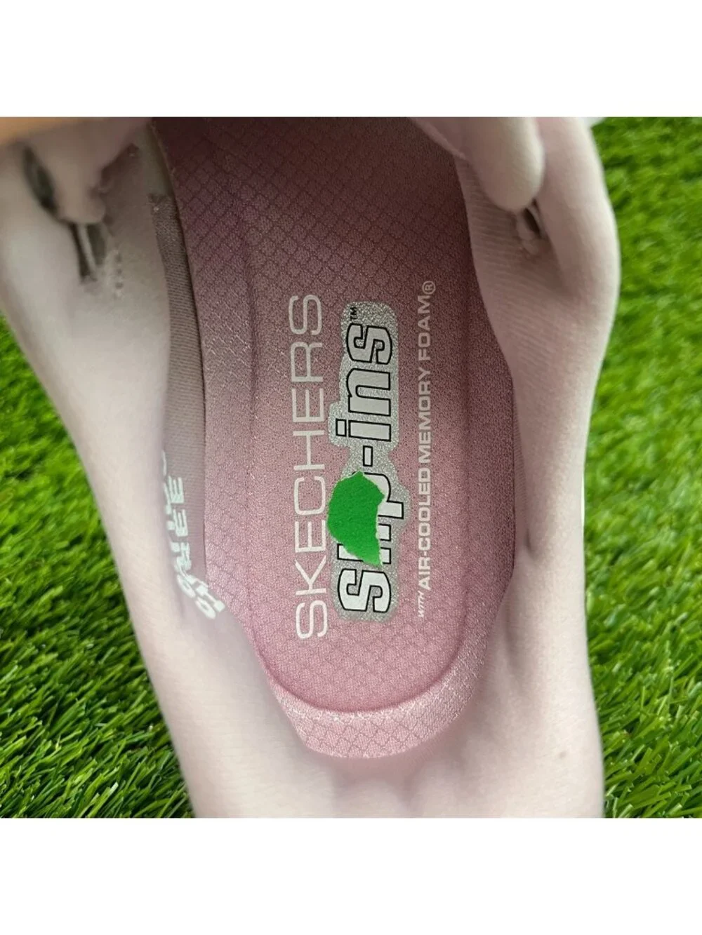 Skechers please review
