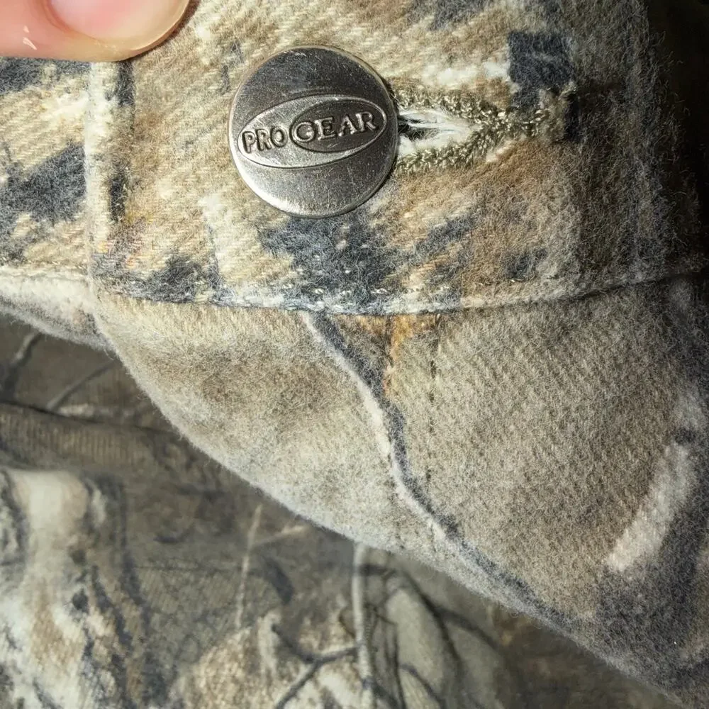 Wrangler details 	•	brand