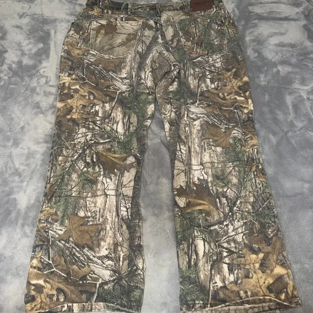 Wrangler details 	•	brand
