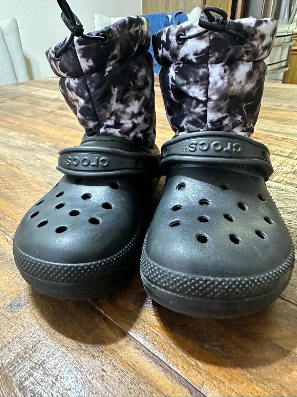 CROCS warm women