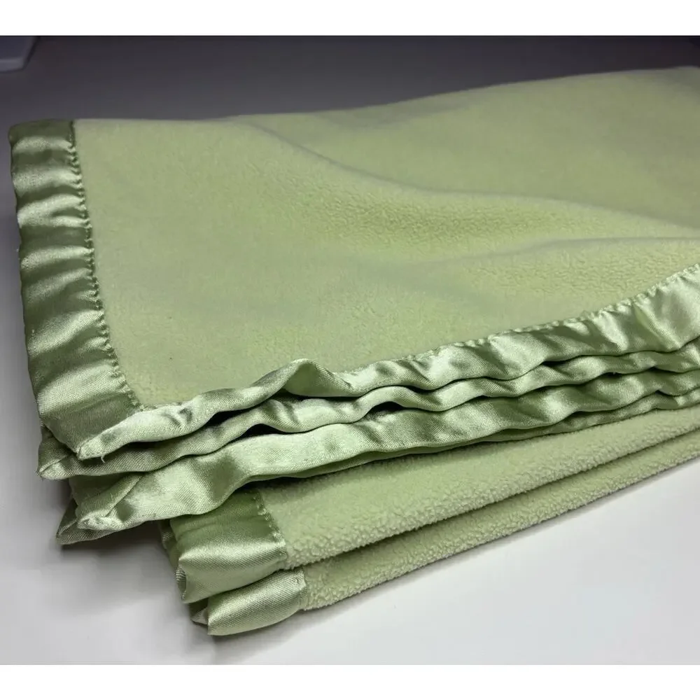 Vintage Disney Baby Winnie the Pooh Tigger Blanket Green Fleece Satin Sleeping