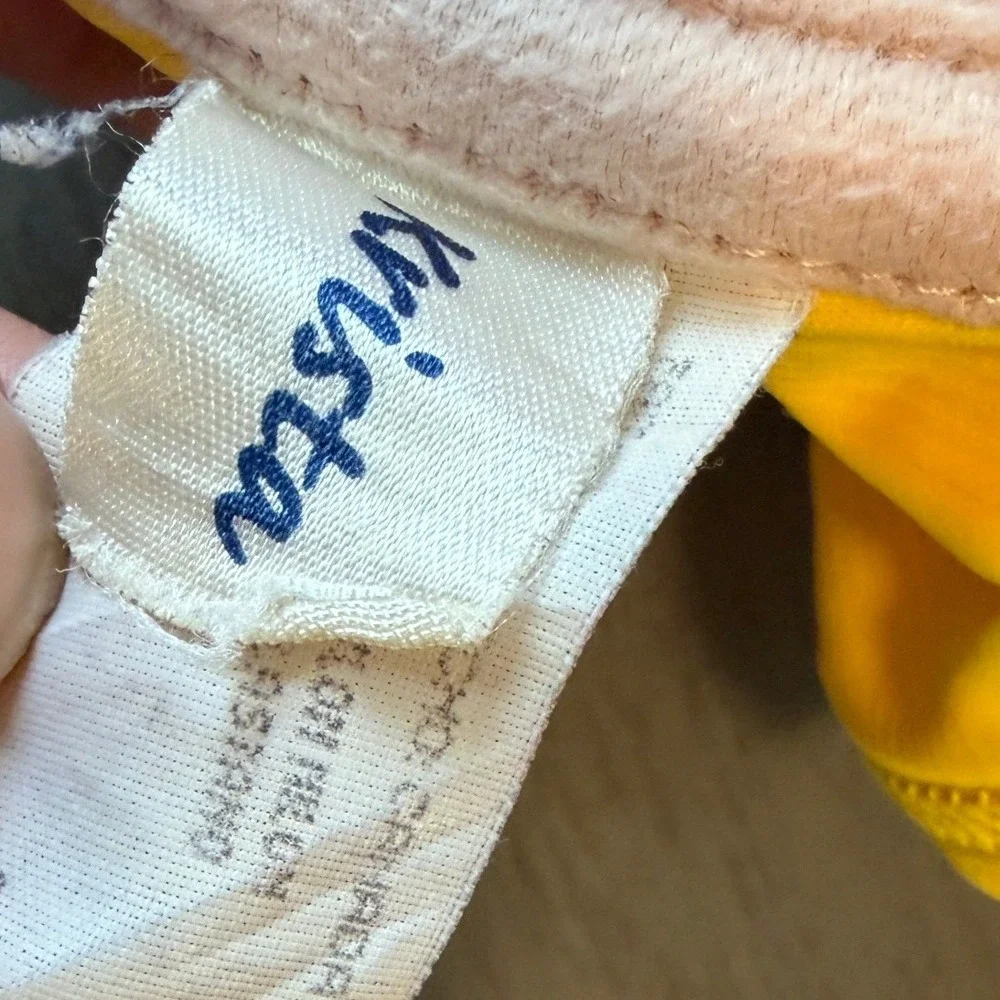 N/A ribbed texture