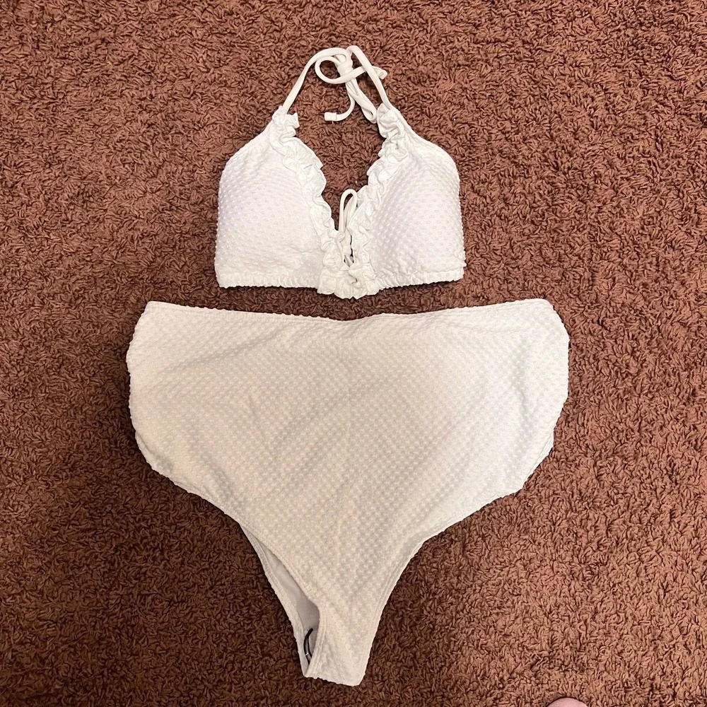 Womens 3 Piece Triangle Halter Bikini Set Ruffle‎ Textured Fabric Size XL White