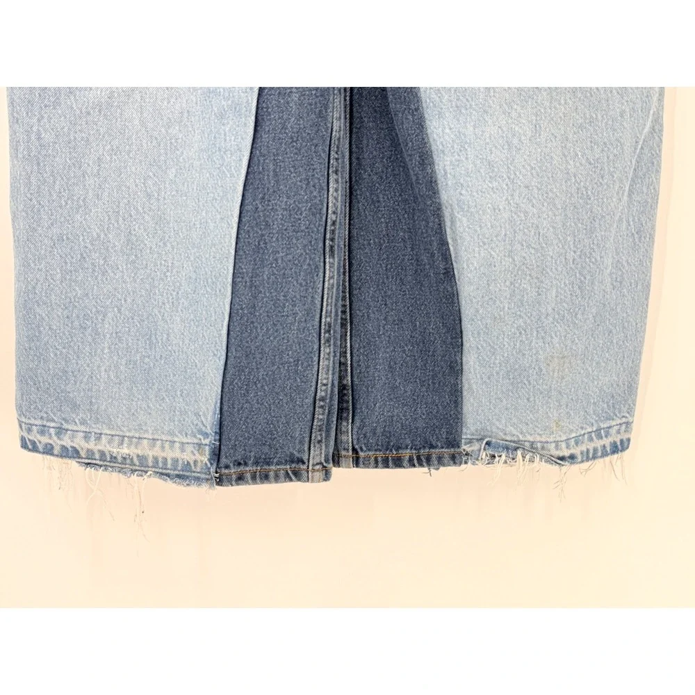 Carhartt some stitching