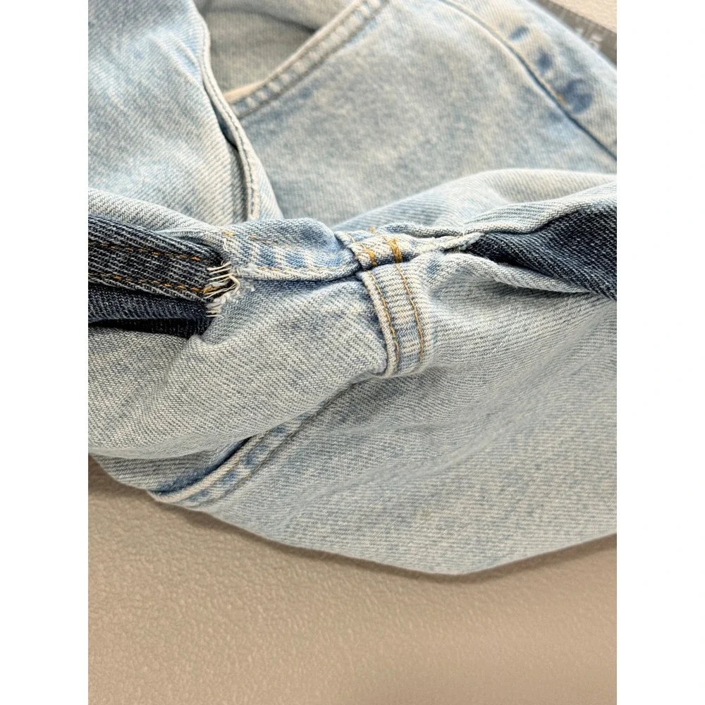 Carhartt some stitching