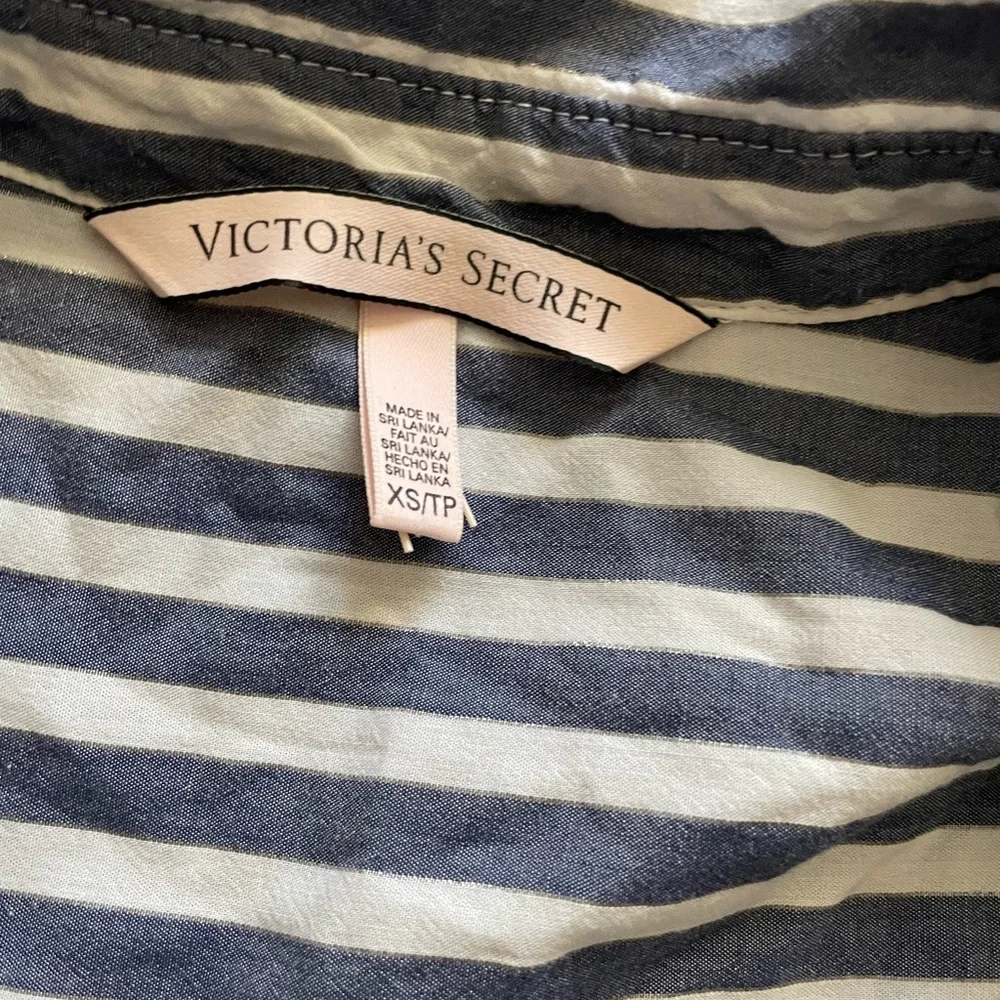 Victorias Secret chic striped