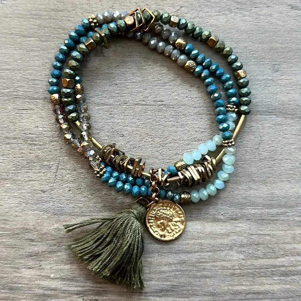Unbranded small tassel
