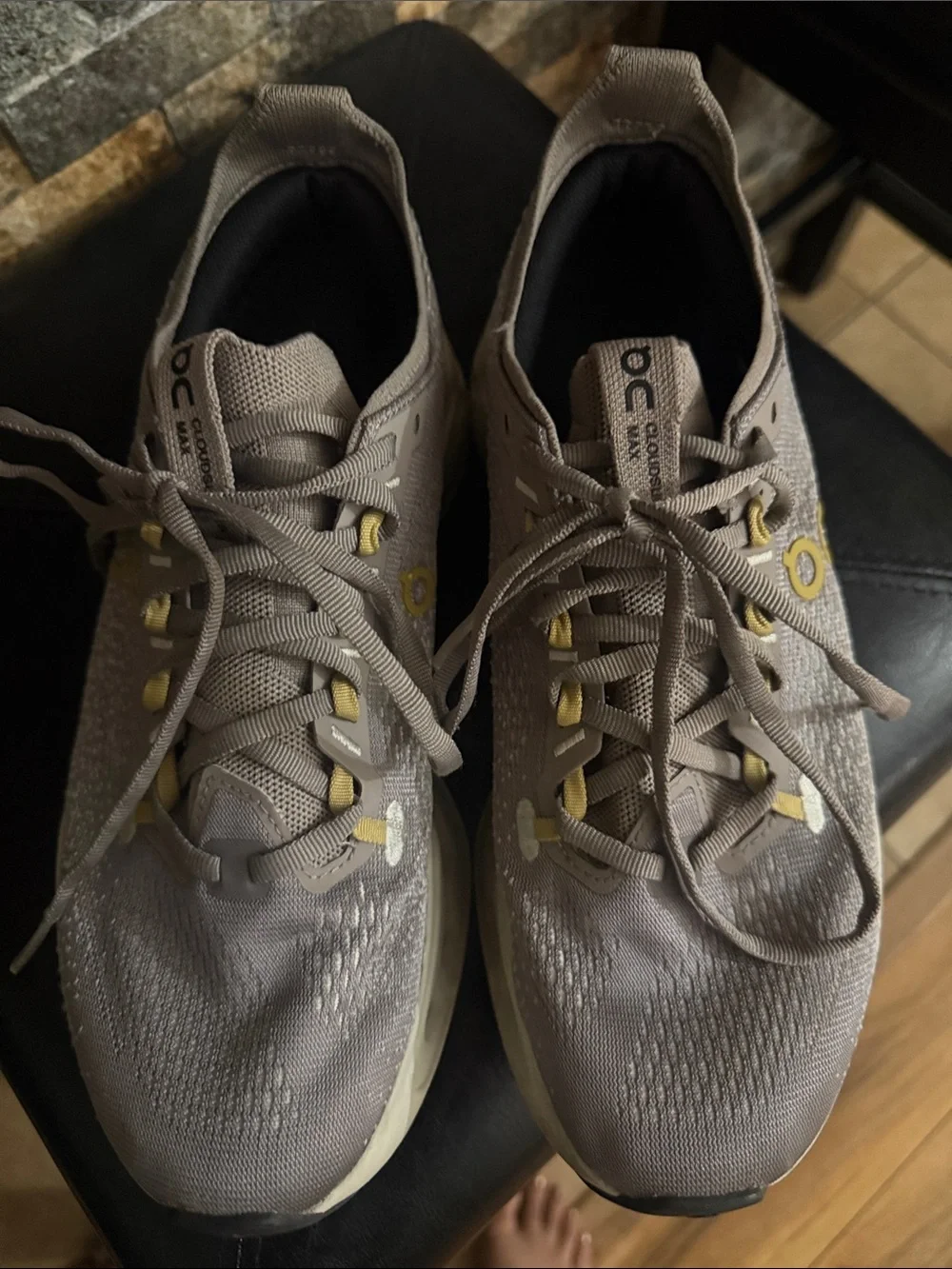 On Running breathable knit