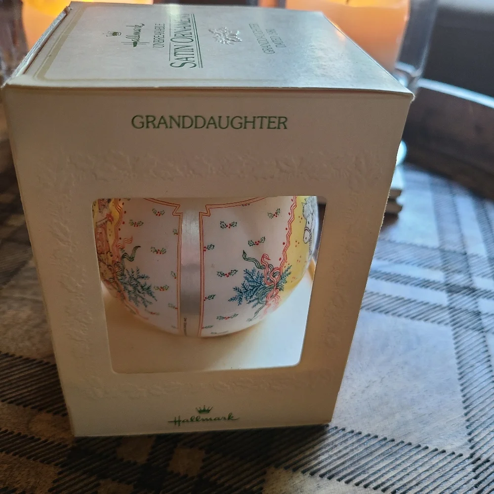 Hallmark unbreakable satin