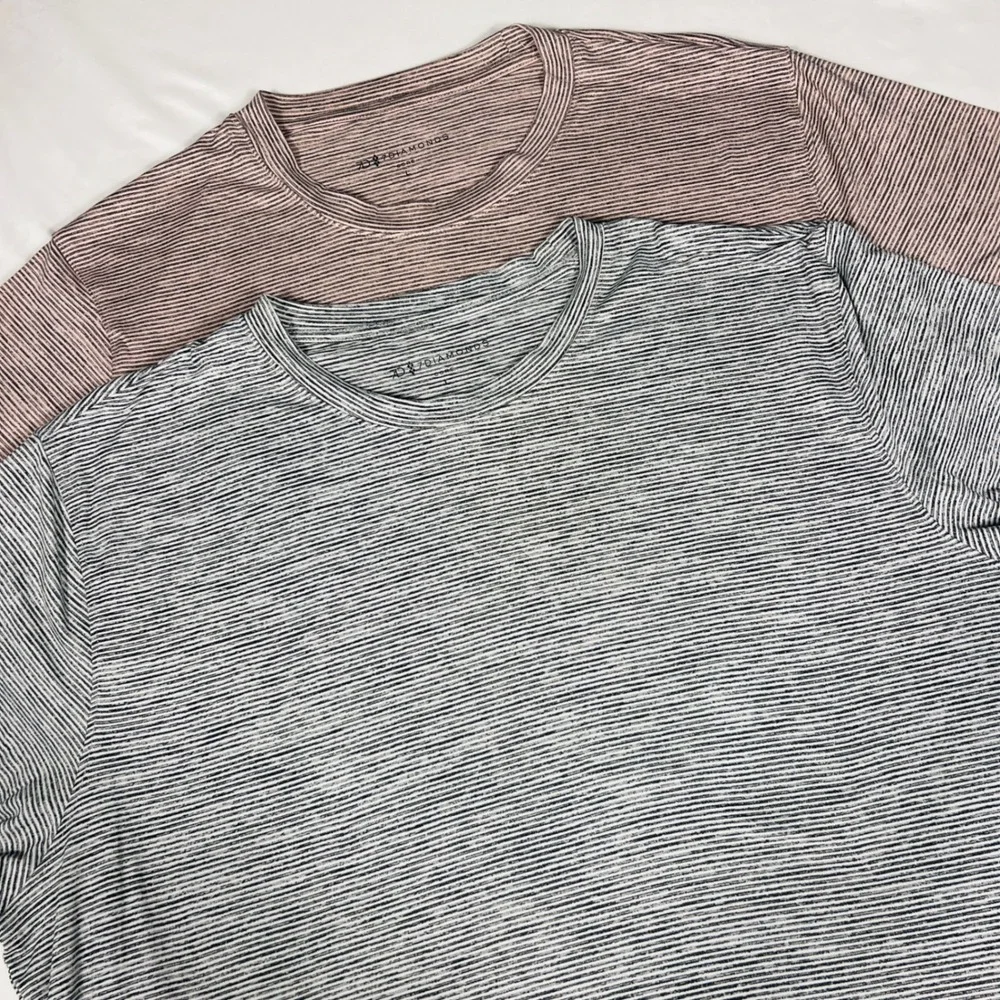7 Diamonds Core Crew Men 2 Pack Micro Stripe Performance T-Shirt Grey Pink Large