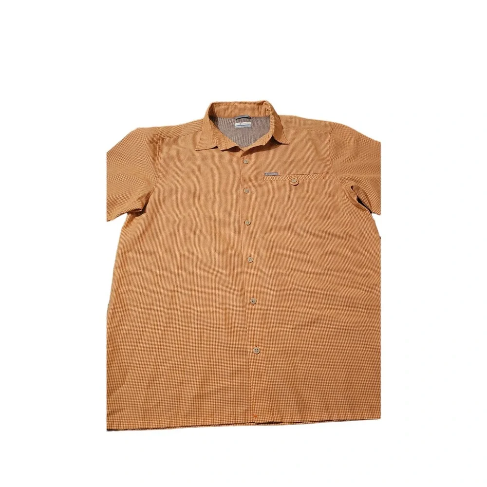 Columbia Orange‎ plaid size large  Button-down short sleeve shirt