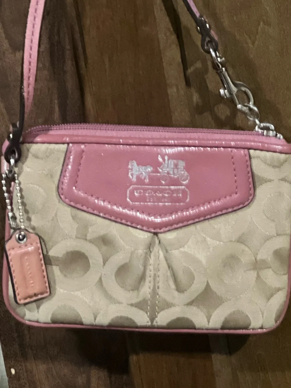 Coach wristlet signature