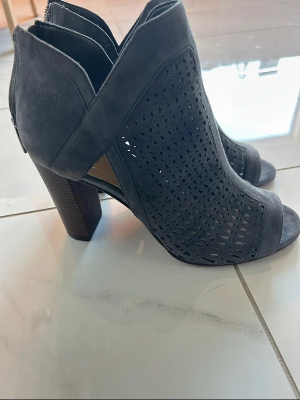 Vince Camuto suede peep