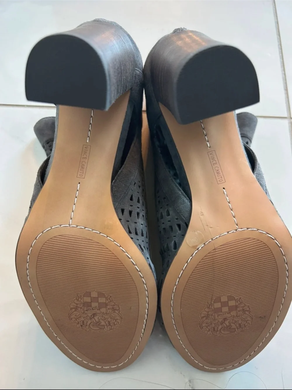 Vince Camuto suede peep