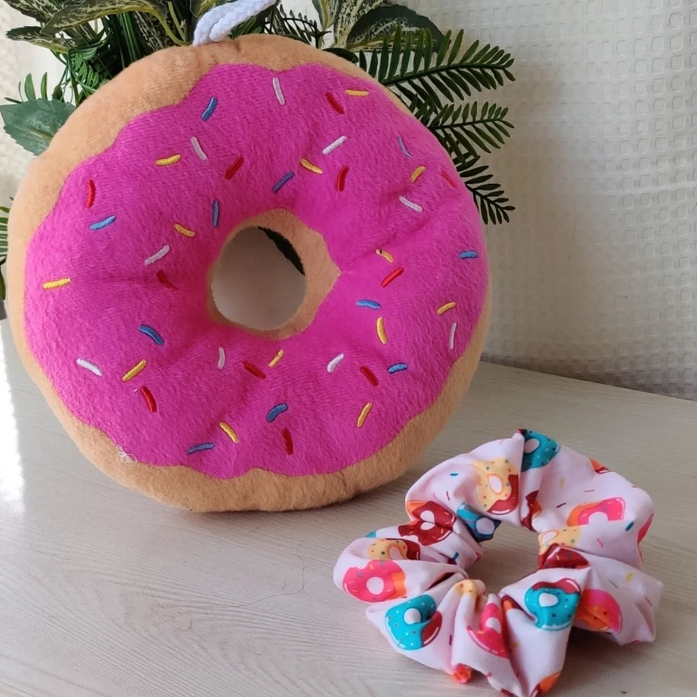 Universal Studios The Simpsons Pink Donut with Sprinkles Plush 8.5