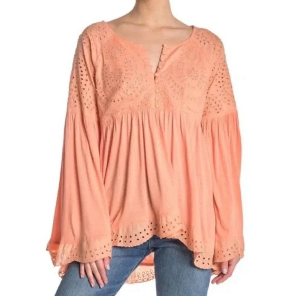 Free People Sea Of Love‎ Eyelet Blouse Size Small Sun Blush