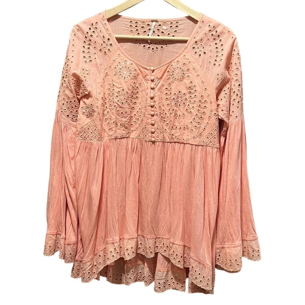 Free People romance known button