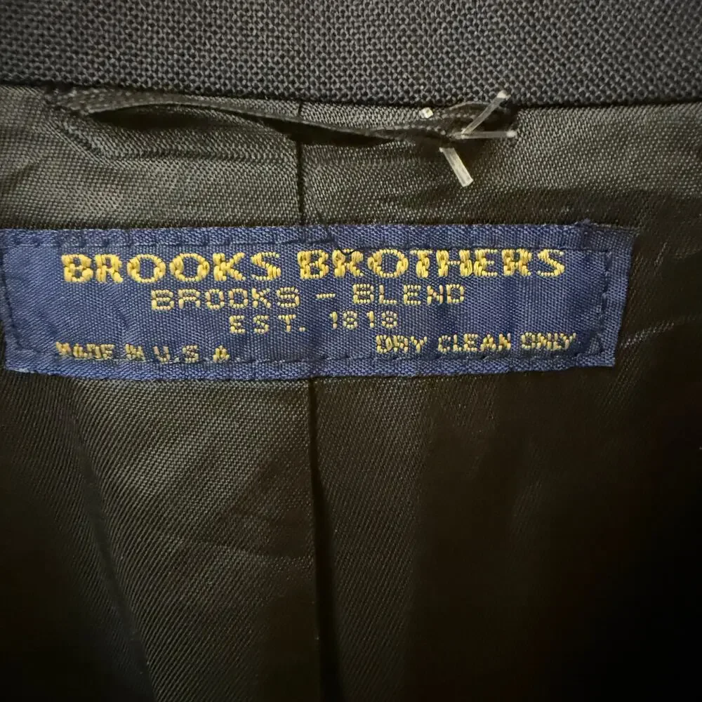 Brooks Brothers up sale