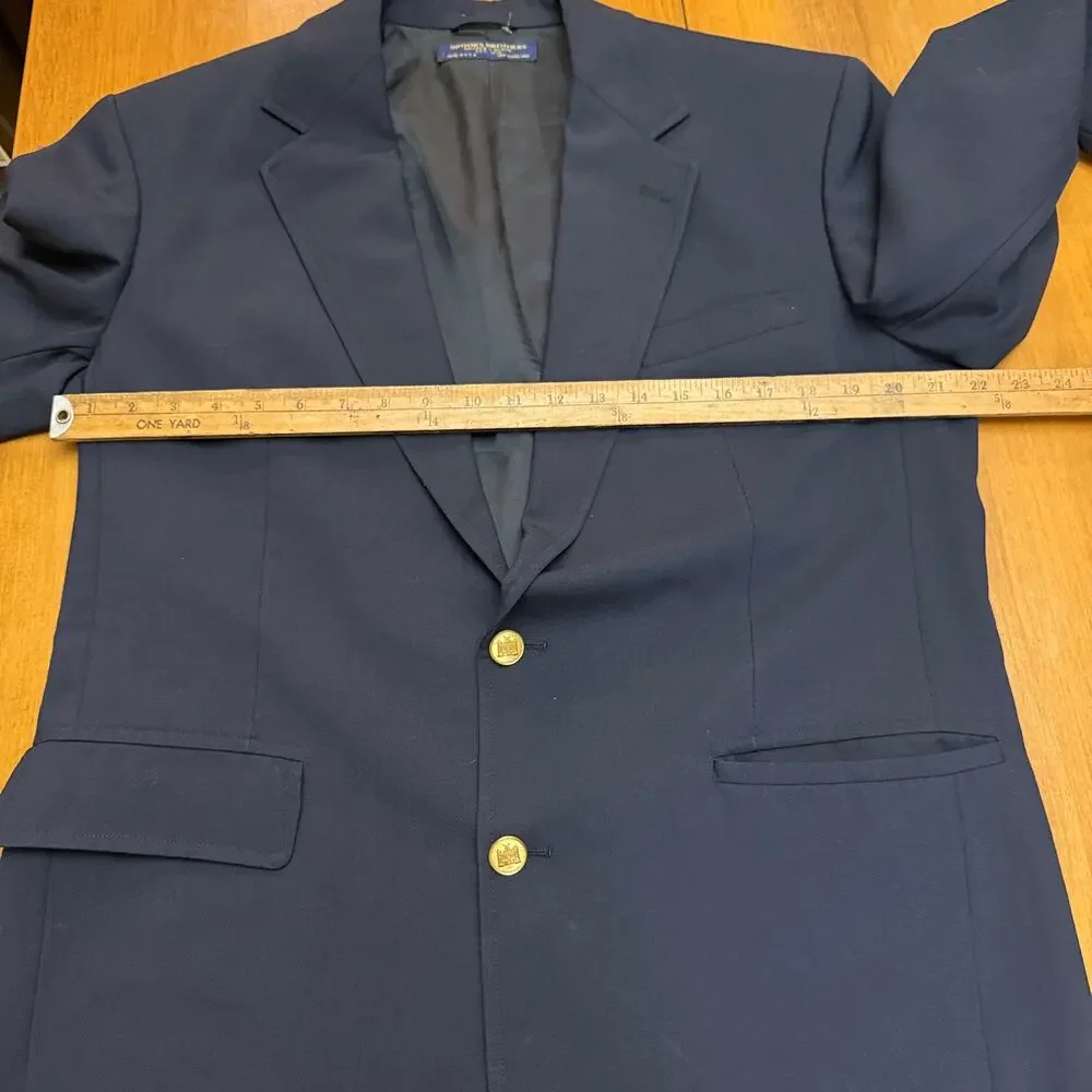 Brooks Brothers up sale