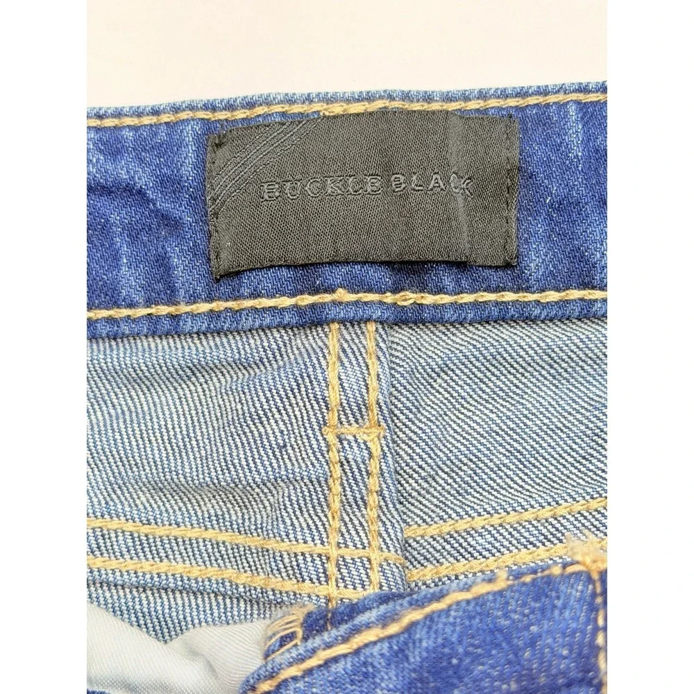 Buckle black fit
