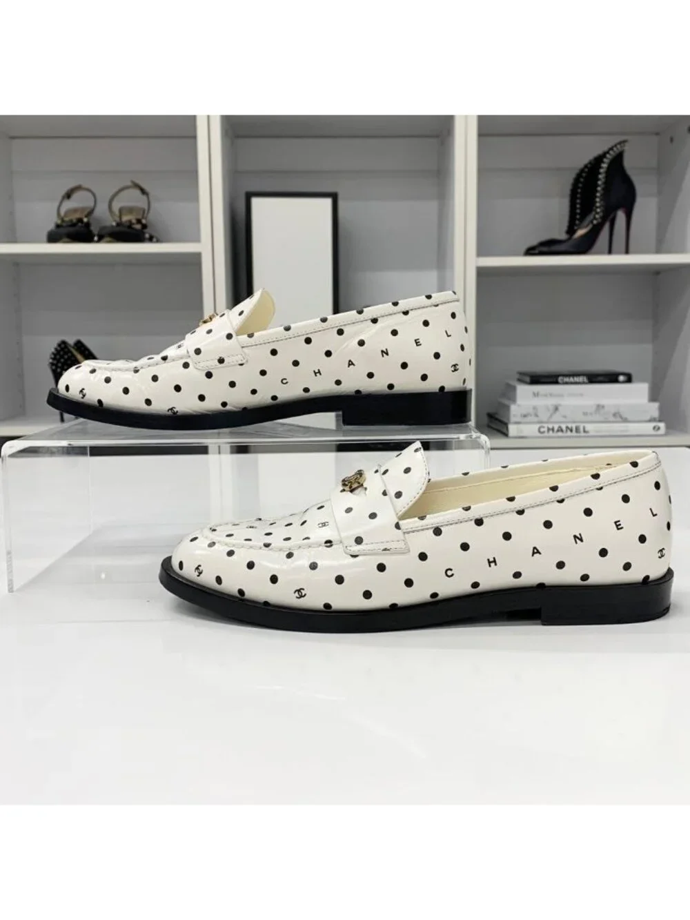 CHANEL brand size