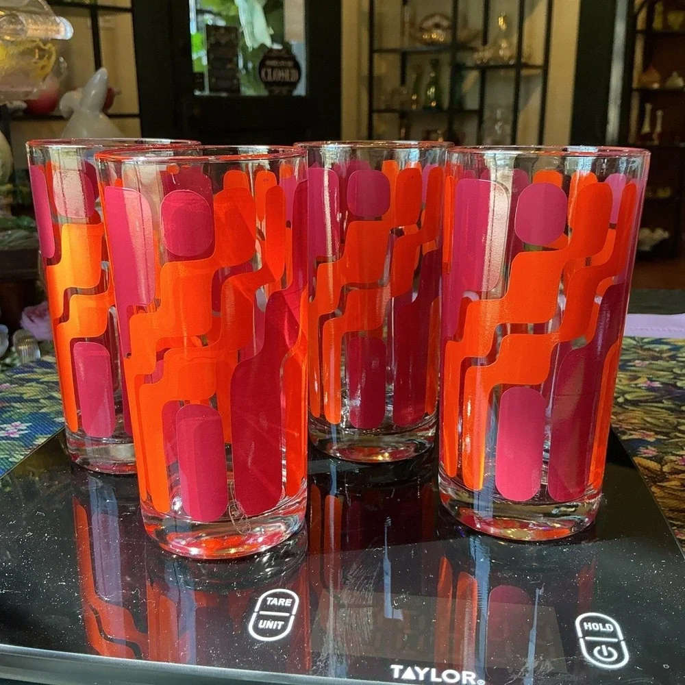 MCM‎ Atomic Set Of Four Geometric Design Glasses Gold Rimmed 60s