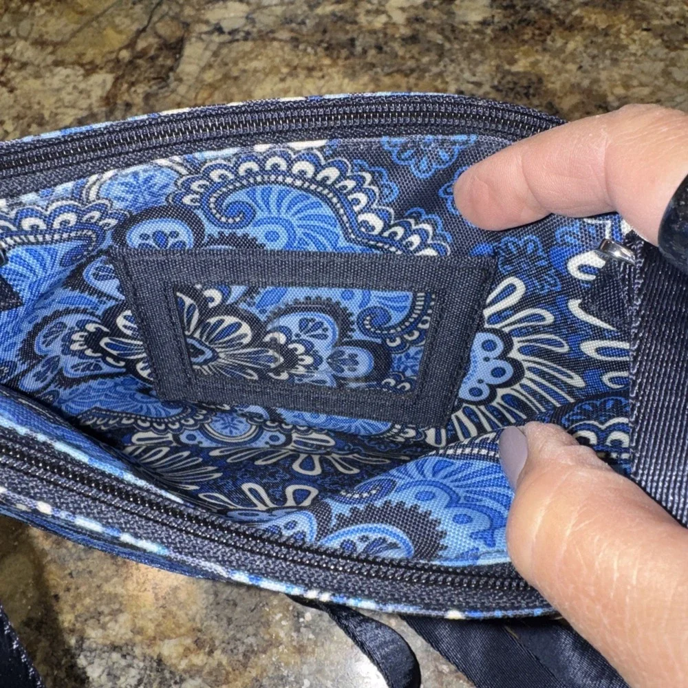 VERA BRADLEY Crossbody‎ Lighten Up Hipster Womens Bag Adjustable Strap