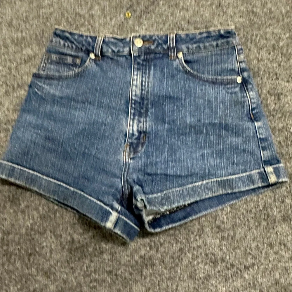 JustUSA Denim Shorts Womens Size M Blue Cuffed High Waist Stretch Casual JH600-A