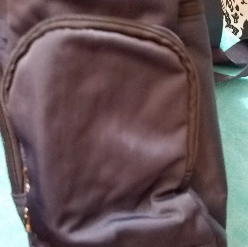 Classic Navy Crossbody Bag with Multiple Zip Pockets