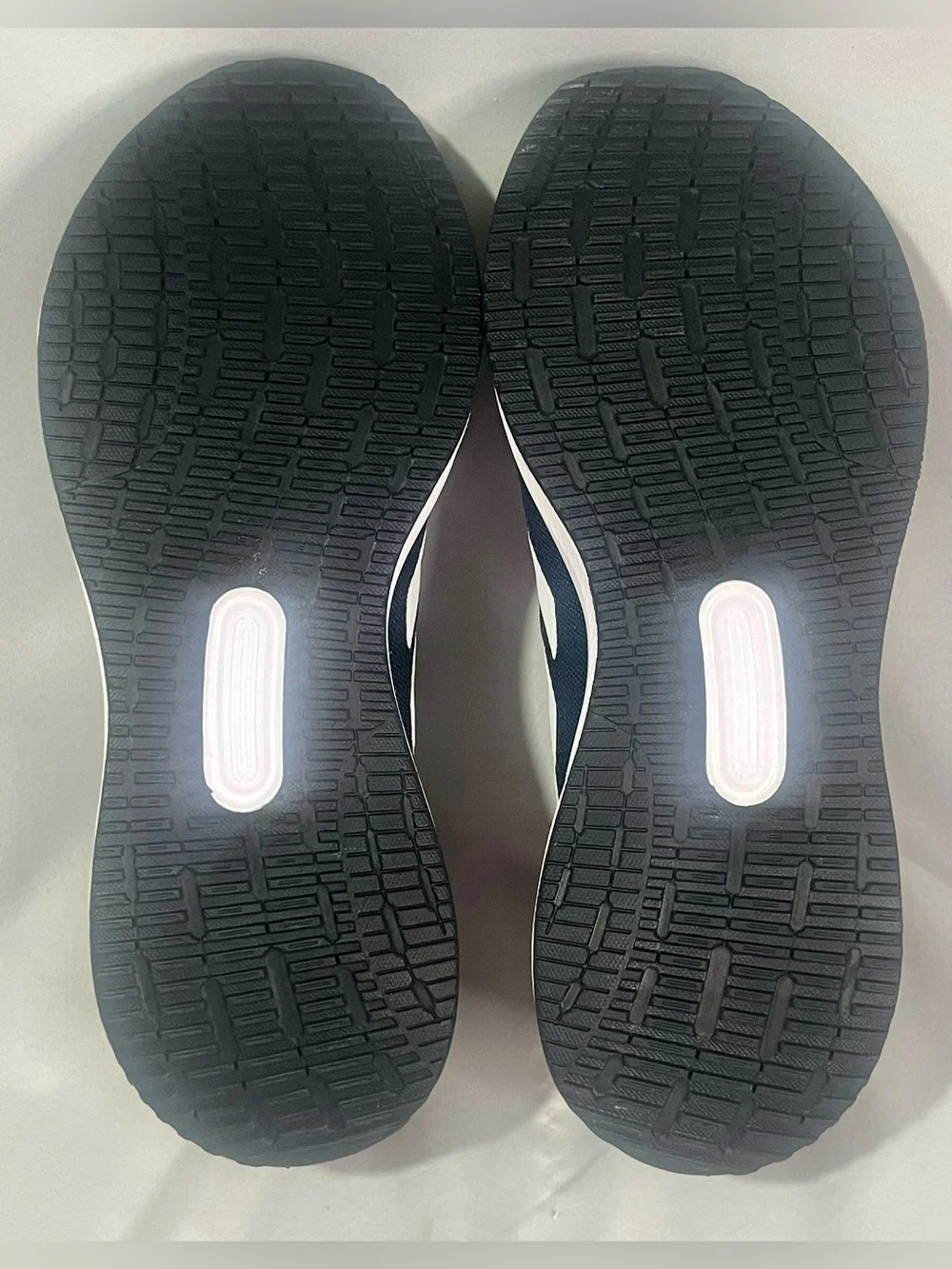 adidas comfortable running