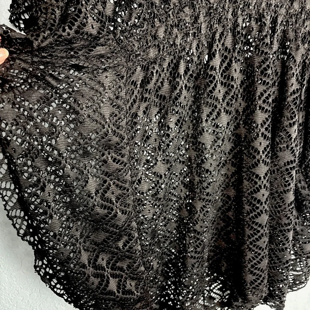 Miken black lace