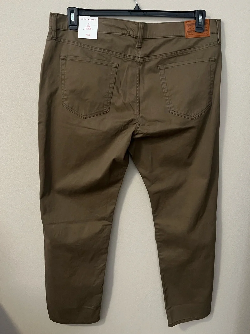 Lucky Brand sport laid