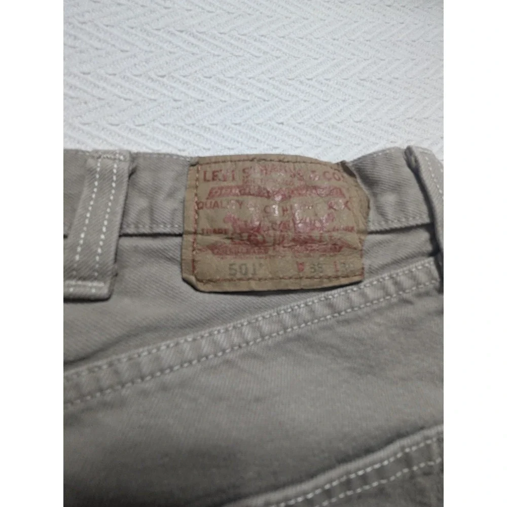 Levis pre owned