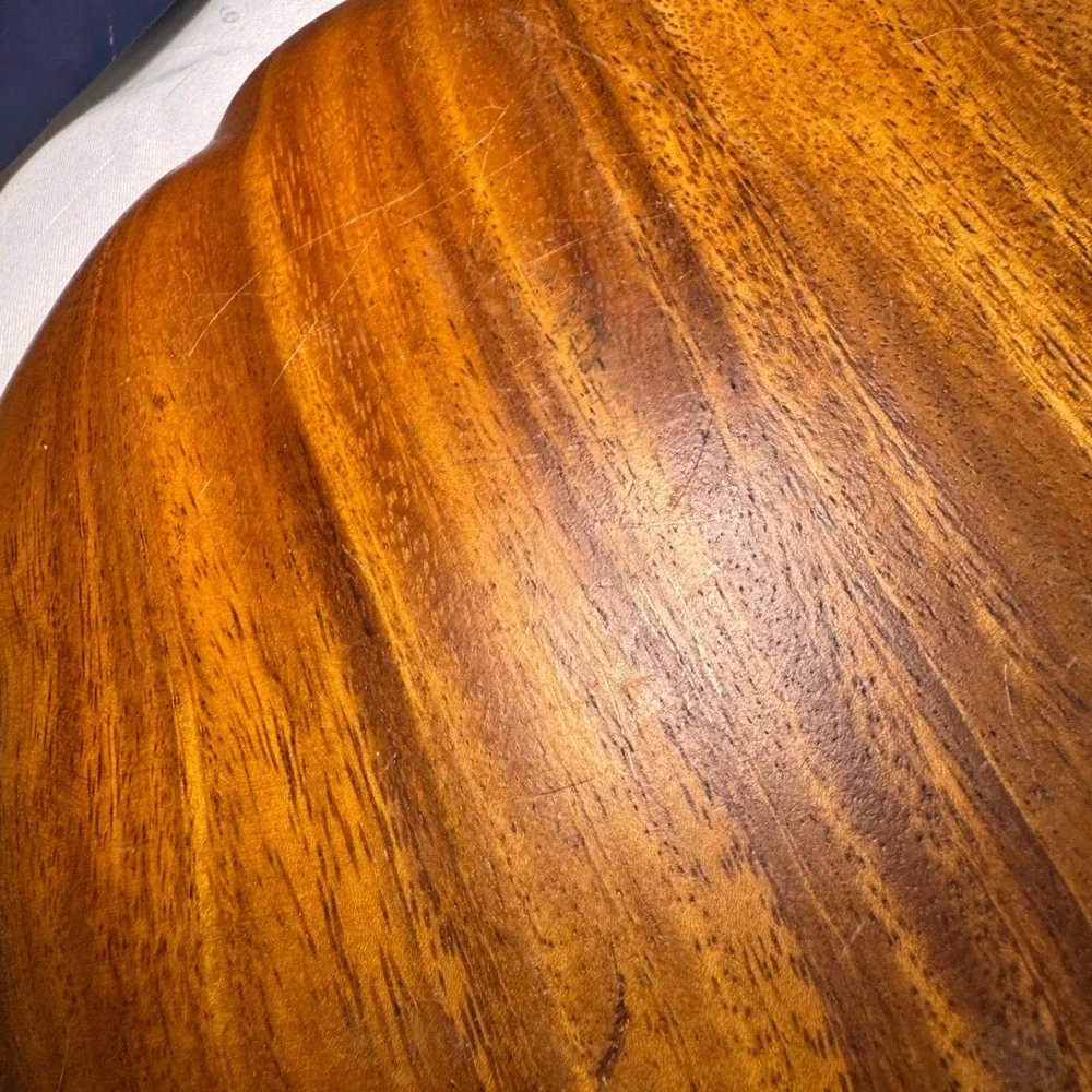 Unbranded vintage hand