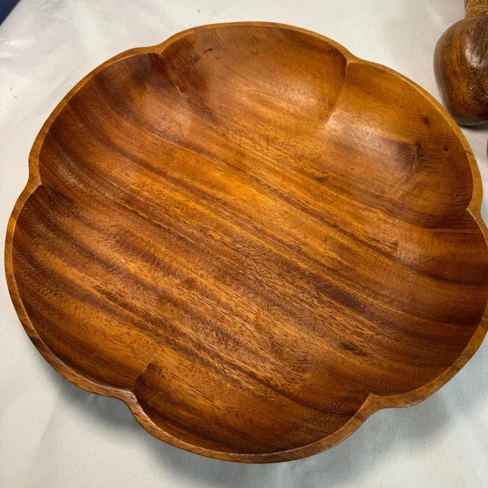 Unbranded vintage hand