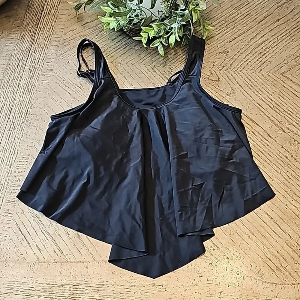 Black bikini top shirt size L