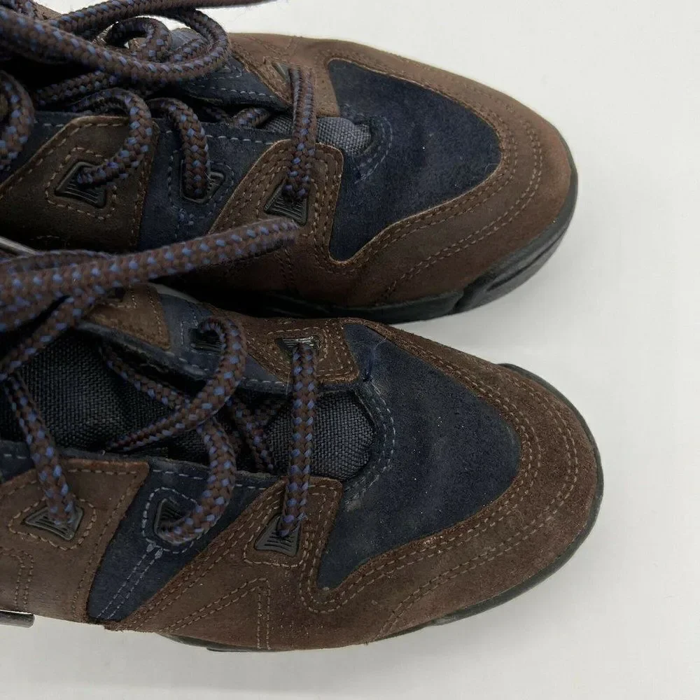 Reebok outdoor mid