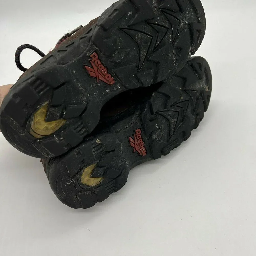 Reebok outdoor mid