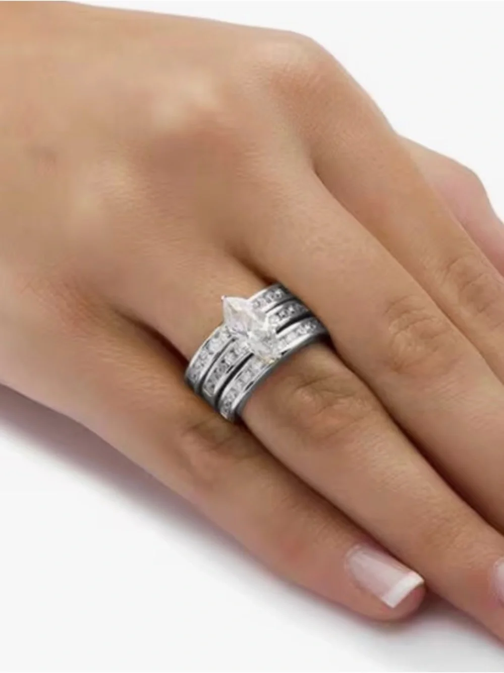 N/A moissanites ring