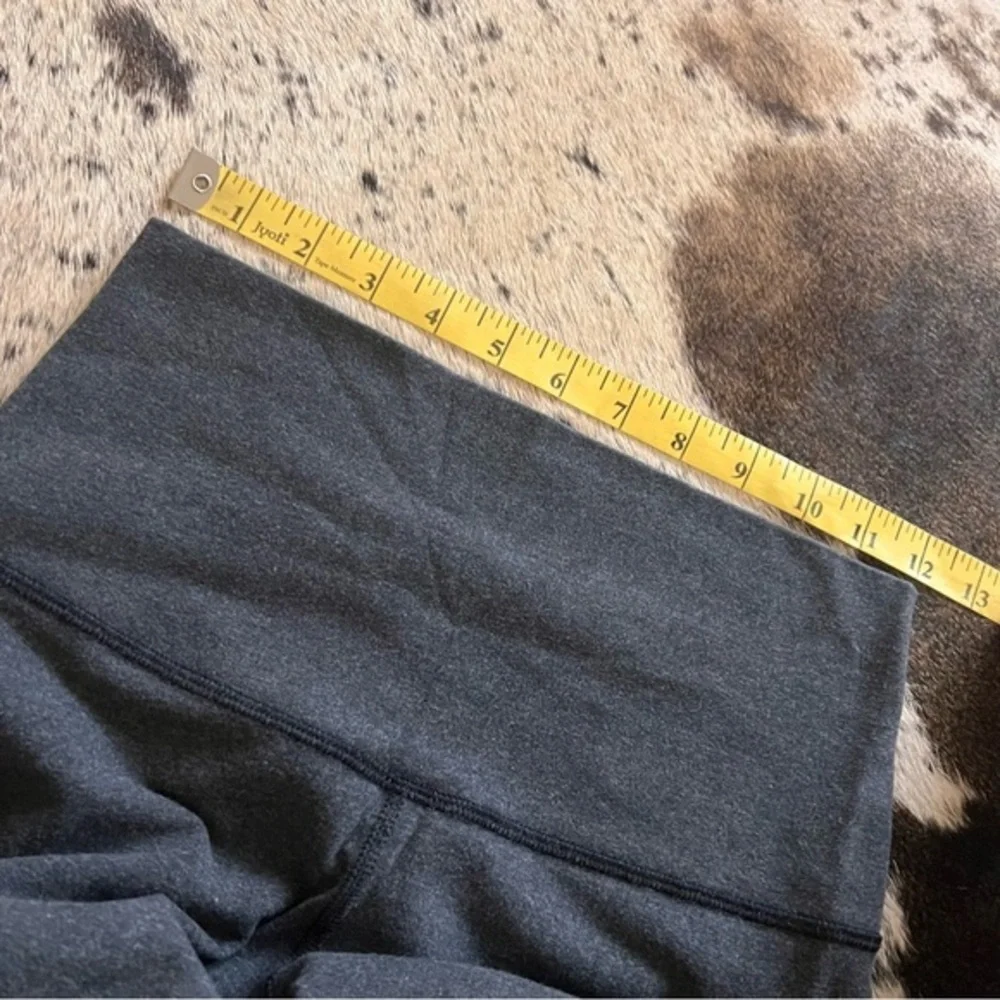 lululemon athletica size fabric