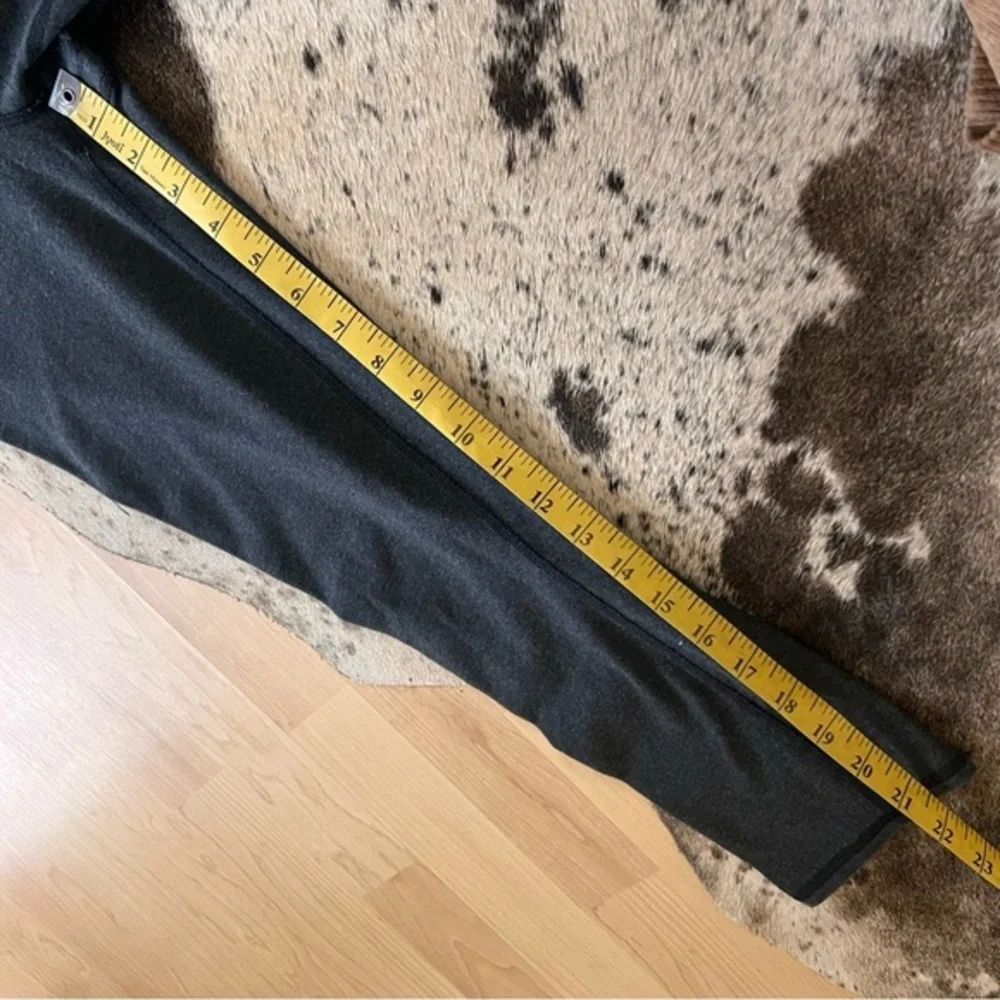 lululemon athletica size fabric