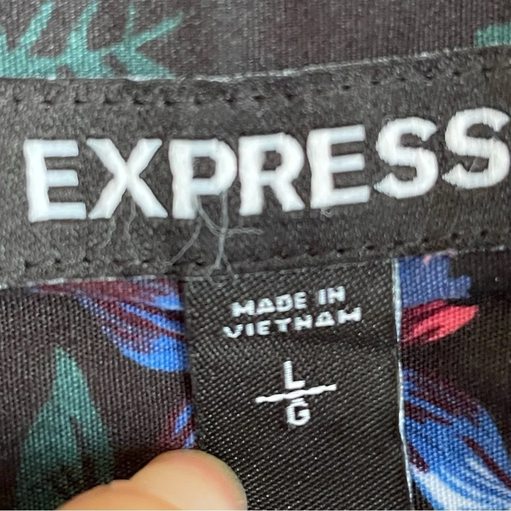 Express wear red
